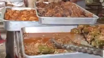 محشي ولحوم.. أهالي قنا يجهزون أكبر مائدة إفطار جماعي في رمضان | بث مباشر