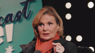 أبرز تصريحات يسرا: أحببت شابا أصغر مني.. وعادل إمام ساعدني للخروج من أزمة مالية كبيرة