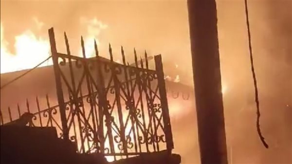 حريق في محل بسوق