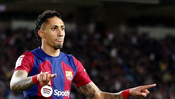 رافينيا لاعب برشلونة