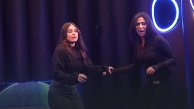 رامز جلال ساخرًا من آية سماحة وهاجر السراج: عاملين فيها مسهوكين