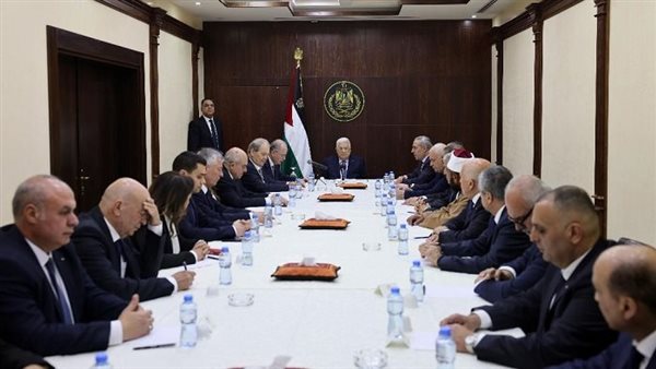 اجتماع عباس بالحكومة