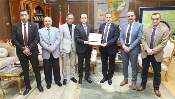 محافظ المنوفية يكرم
