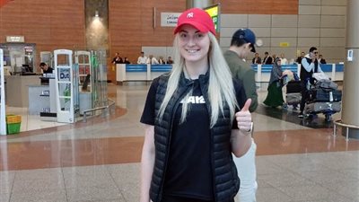 وصول ألينا مولكوفا لاعبة يد الأهلي للقاهرة للخضوع للكشف الطبي