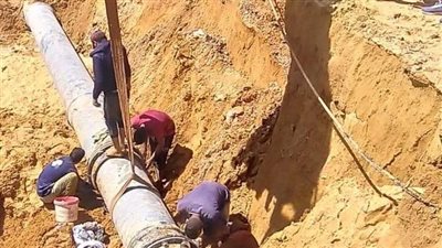 عودة مياه الشرب تدريجيا لمدينة حدائق العاصمة بعد إصلاح كسر الخط الرئيسي