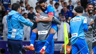 الهلال يفوز على الأخدود ويبتعد بصدارة ترتيب الدوري السعودي 