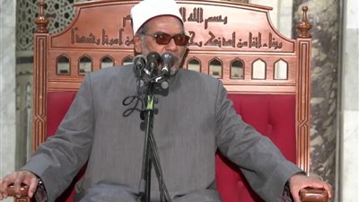 عضو بـ البحوث الإسلامية: الليلة هي ثالث الليالي الوترية.. وقد تكون ليلة القدر