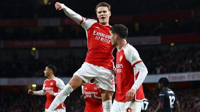 أرسنال يضرب لوتون تاون بثنائية في الدوري الإنجليزي ويتصدر الترتيب مؤقتًا 