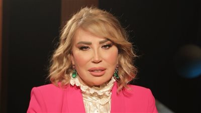  إيناس الدغيدي لـ أميرة بدر: أنا من المخرجين أصحاب الفكر وطول عمري عندي قضية بدافع عنها
