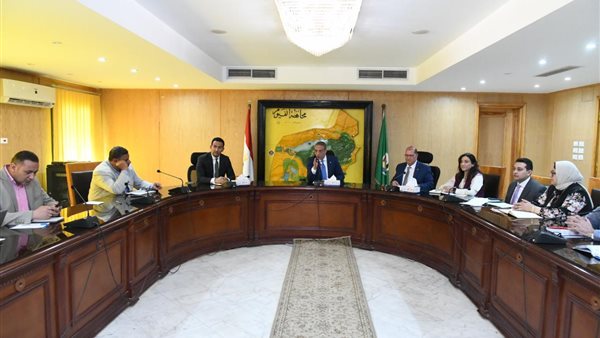 محافظ الفيوم يتابع