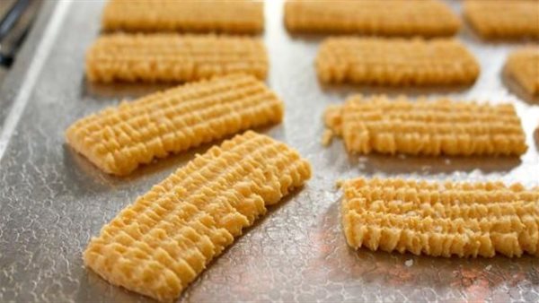 طريقة عمل بسكوت النشادر