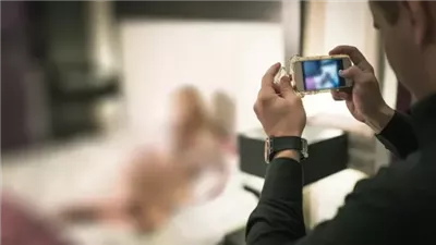  القبض على سيدة تبث فيديوهات منافية للآداب بالإسكندرية 