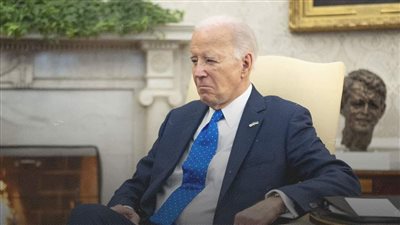 الديمقراطيون يناقشون مستقبل بايدن السياسي بعد مخاوف لياقته العقلية