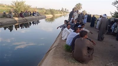 كان عايز يغلق مياه الزراعة.. مصرع شخص غرقا في ترعة بأسوان 