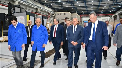 وزير النقل يوجه بإنشاء مركز تعليمي كامل داخل ورشة إيرماس لصيانة جرارات السكة الحديد