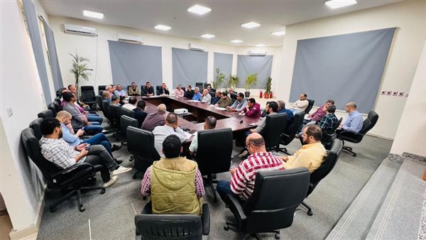 اجتماع رئيس جهاز