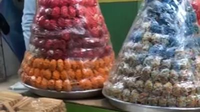 إقبال المواطنين على شراء الكحك والملابس استعدادًا لـ عيد الفطر المبارك | بث مباشر