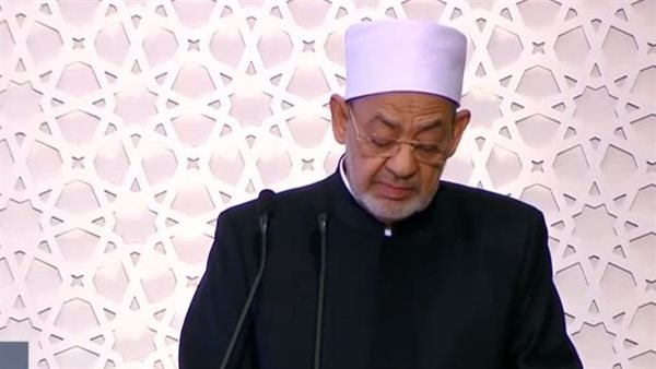 الدكتور أحمد الطيب