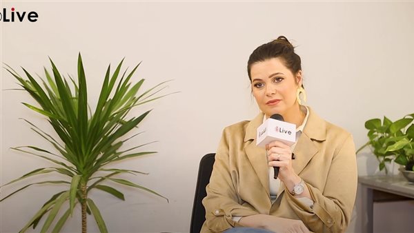 يسرا اللوزي