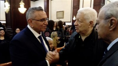 يمامة وعمرو موسى وعوض تاج الدين.. شخصيات عامة وسياسيين أبرز الحضور في عزاء أحمد فتحي سرور 