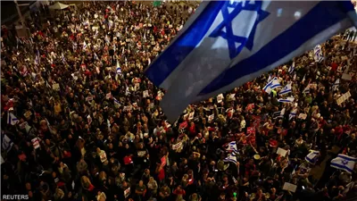 مظاهرات حاشدة ضد نتنياهو.. وسيارة تدهس محتجين بتل أبيب 