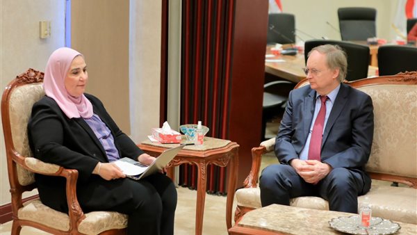 وزيرة التضامن وسفير