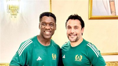 نجم ريال مدريد يوجه الدعوة للصقر أحمد حسن للمشاركة في مباراة الأساطير بهولندا