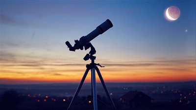 اليوم.. الدول العربية تستطلع هلال شهر شوال وموعد عيد الفطر 