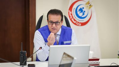 تفاصيل مشروع حكومي للقضاء على قوائم انتظار أسرة الرعاية المركزة | بث مباشر 