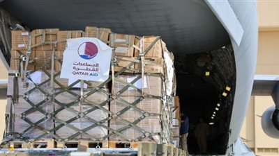 إجلاء الدفعة 22 من الجرحى الفلسطينيين إلى الدوحة.. والمساعدات القطرية لغزة تصل إلى مصر