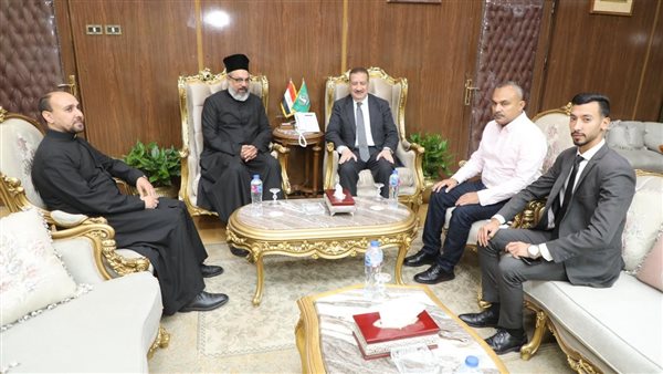 وفد الأقباط يقدم