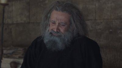 مسلسل الحشاشين الحلقة الأخيرة.. وفاة حسن الصباح وهو يتساءل من أنا؟