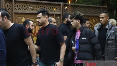 نجوم الزمالك يقدمون واجب العزاء في محمد مدحت المعد البدني للفريق | صور