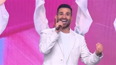 إيه اليوم الحلو ده.. أحمد سعد يشارك في احتفالية عيد الفطر بحضور السيسي