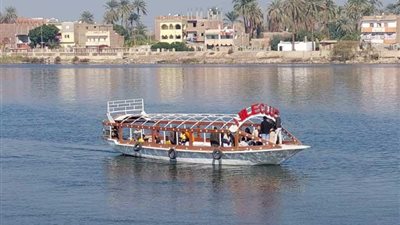 وزير النقل يكلف بمنع تحرك المراكب النيلية قبل توافر اشتراطات السلامة والأمان
