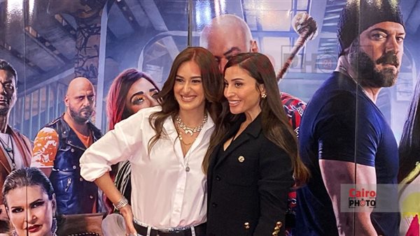 دينا الشربيني وأمينة