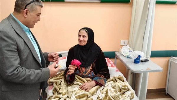 ورود وشيكولاتة للمرضى