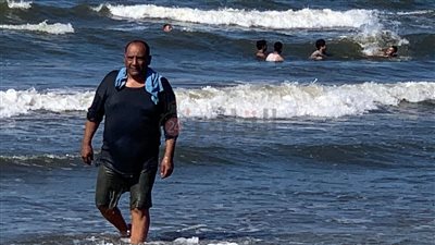 شاطئ بورسعيد يستقبل الآلاف في ثاني أيام عيد الفطر| صور