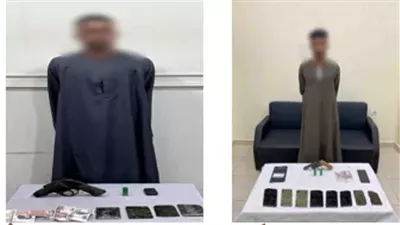 مضبوطات بـ 700 ألف جنيه حشيش وشابو.. حبس 4 تجار مخدرات بالأقصر |صور 