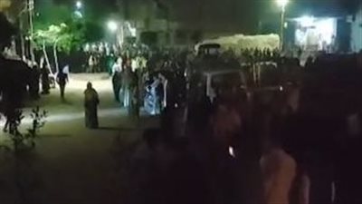 تشييع جنازة أب ونجله وطفل آخر توفوا غرقًا داخل ترعة في بني سويف