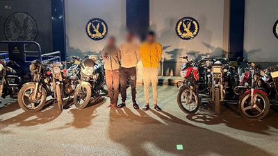 ارتكبوا 14 واقعة سابقة.. القبض المتهمين بسرقة دراجات نارية ببني سويف