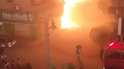 حريق في محال تجاري و3 شقق سكنية بالإسكندرية.. والحماية المدنية تسيطر على النيران | بث مباشر 