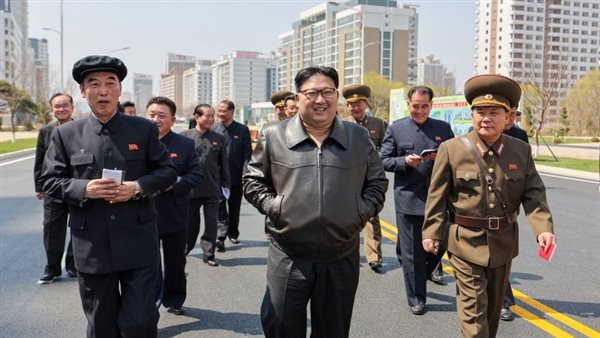  كيم جونج أون زعيم