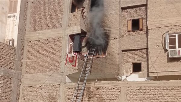 جانب من الحريق