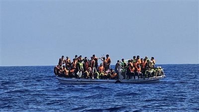 قادمون من تونس.. فقدان عشرات المهاجرين في انقلاب قارب بالبحر المتوسط