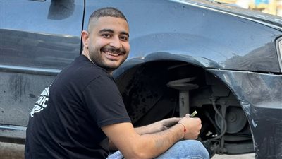 ميكانيكي ديلفري| شاب ينقذ السيارات بالشوارع وأمام المنازل: بحلم بتدشين أبلكيشن وفريق عمل يجوب المحافظات