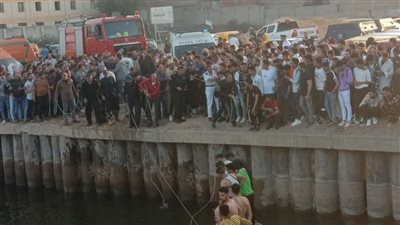 مصرع وإصابة 3 طالبات إثر سقوط ميكروباص في ترعة المحمودية بالبحيرة | بث مباشر