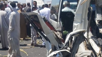 بينهم أب وأبناؤه.. ننشر أسماء مصابي حادث تصادم ميكروباص بمقطورة قصب في قنا 