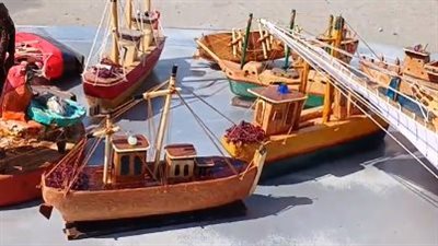 مواطن يصنع نماذج من المراكب بالسويس: بعشق البحر واستغليت وقتي بعد المعاش | بث مباشر