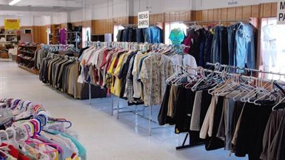 للمقبلين على الزواج.. ارتفاع أسعار الملابس الجديدة والأحذية